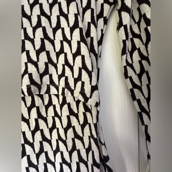 Seraphine Maternity Knit Sweater Dress - Picture 4 of 6